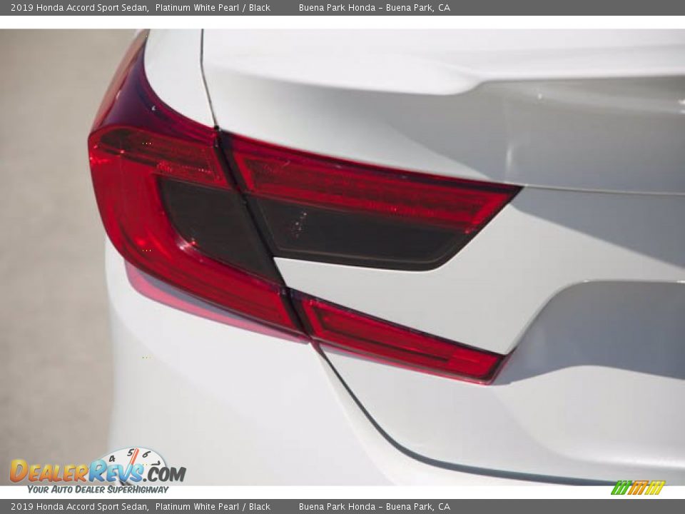 2019 Honda Accord Sport Sedan Platinum White Pearl / Black Photo #10
