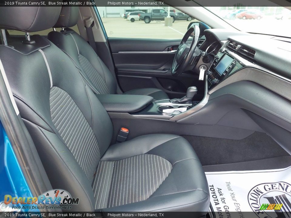 2019 Toyota Camry SE Blue Streak Metallic / Black Photo #26