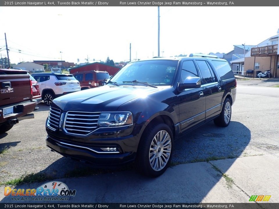 Front 3/4 View of 2015 Lincoln Navigator L 4x4 Photo #1