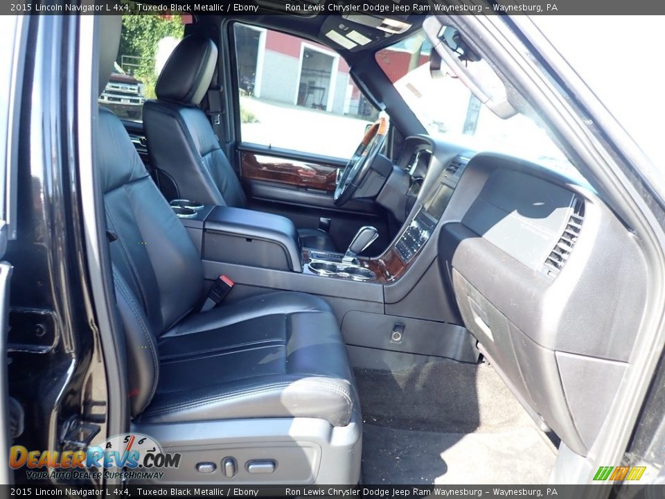 Ebony Interior - 2015 Lincoln Navigator L 4x4 Photo #9