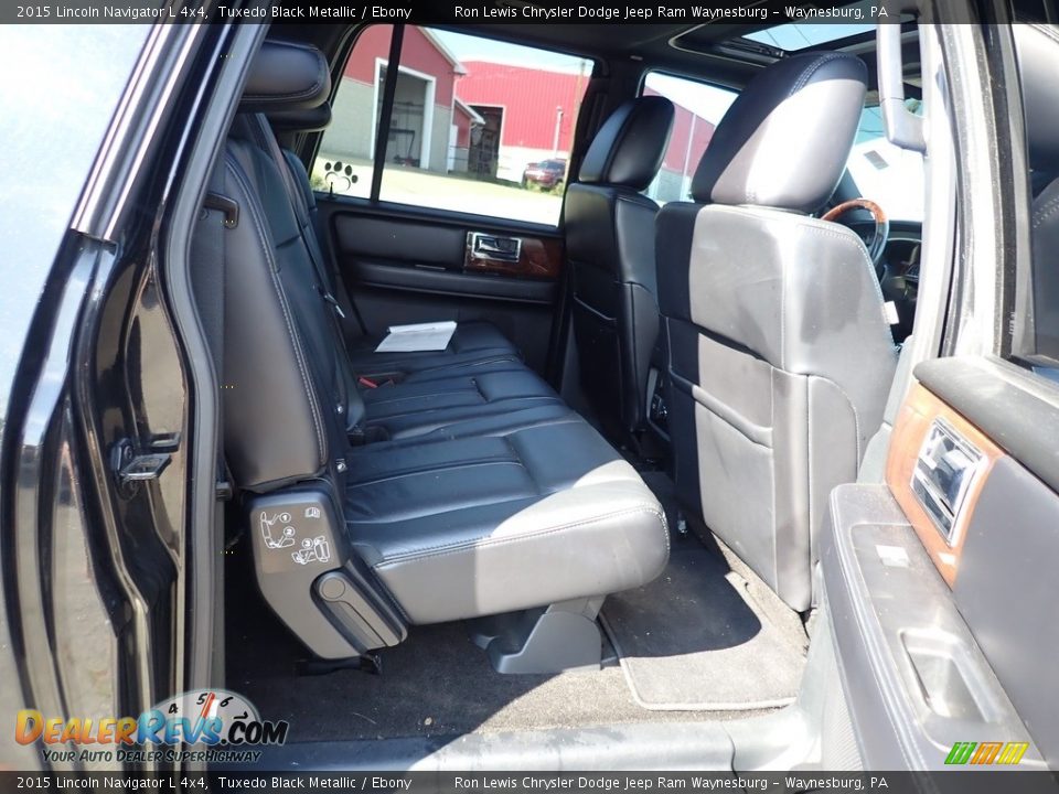 Rear Seat of 2015 Lincoln Navigator L 4x4 Photo #11