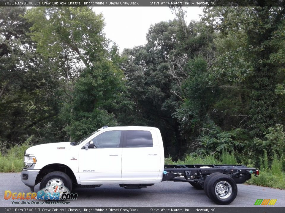 2021 Ram 3500 SLT Crew Cab 4x4 Chassis Bright White / Diesel Gray/Black Photo #1