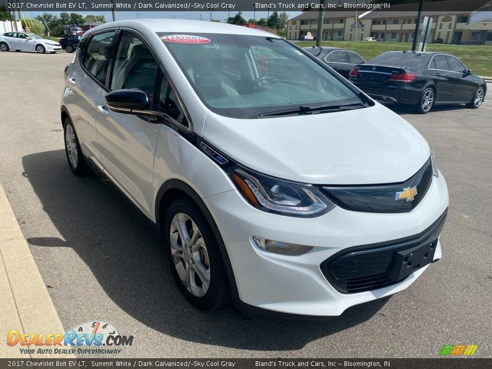 Front 3/4 View of 2017 Chevrolet Bolt EV LT Photo #4