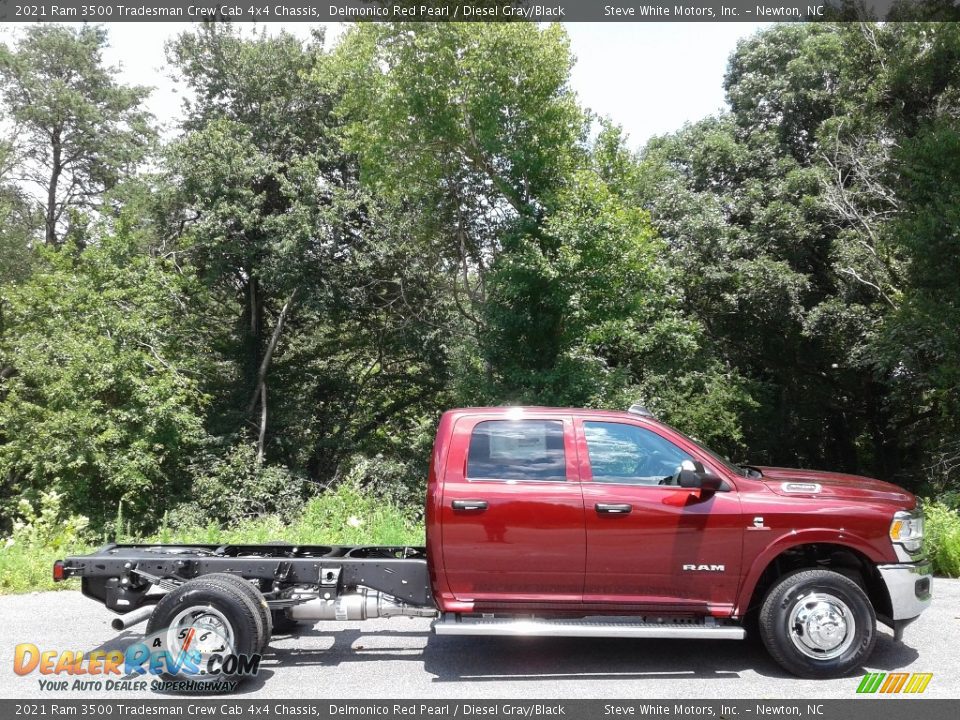 2021 Ram 3500 Tradesman Crew Cab 4x4 Chassis Delmonico Red Pearl / Diesel Gray/Black Photo #5