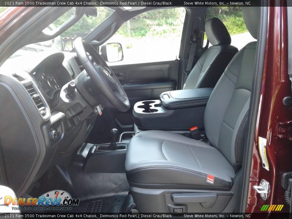 2021 Ram 3500 Tradesman Crew Cab 4x4 Chassis Delmonico Red Pearl / Diesel Gray/Black Photo #10