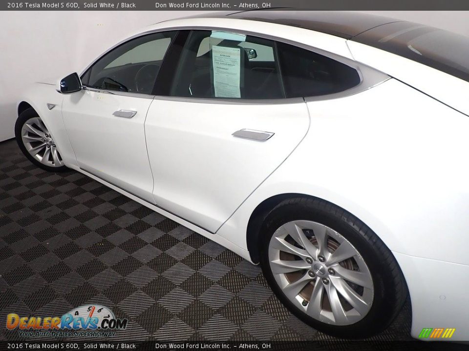 2016 Tesla Model S 60D Solid White / Black Photo #20