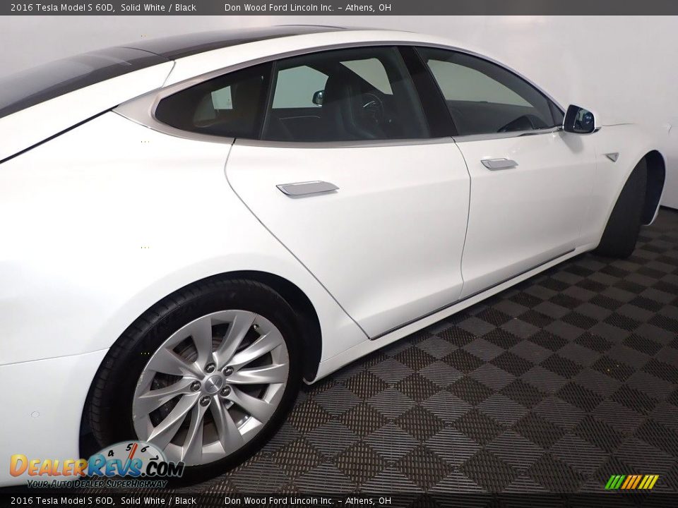 2016 Tesla Model S 60D Solid White / Black Photo #21