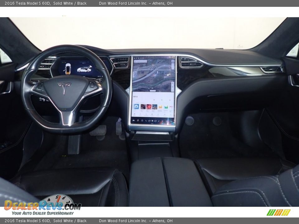 Dashboard of 2016 Tesla Model S 60D Photo #26