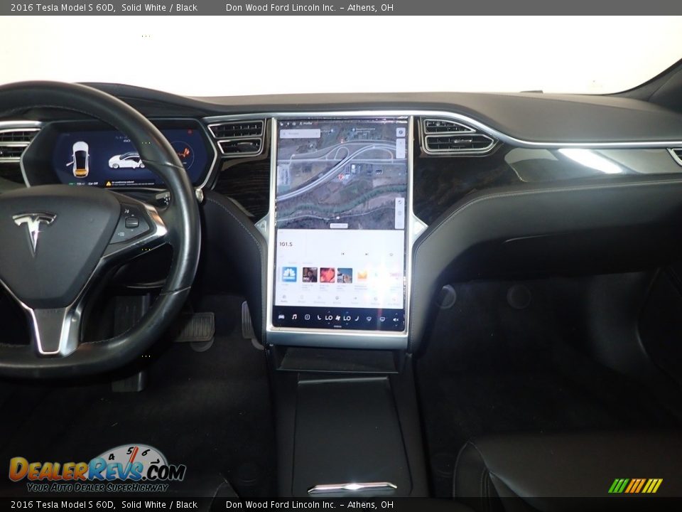 Controls of 2016 Tesla Model S 60D Photo #27