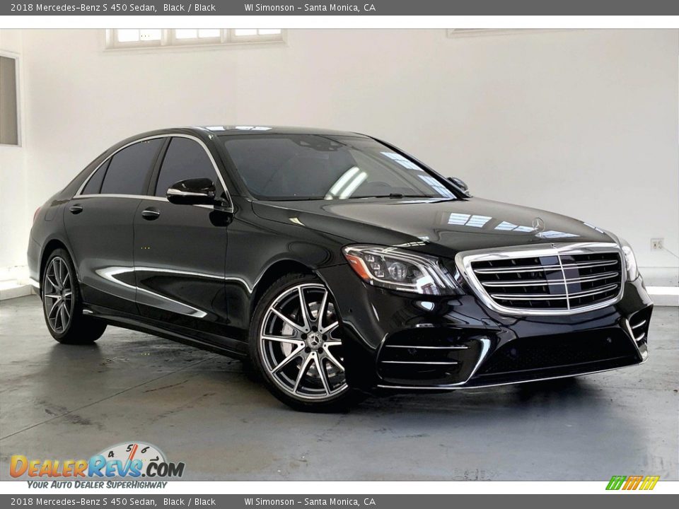 Front 3/4 View of 2018 Mercedes-Benz S 450 Sedan Photo #33