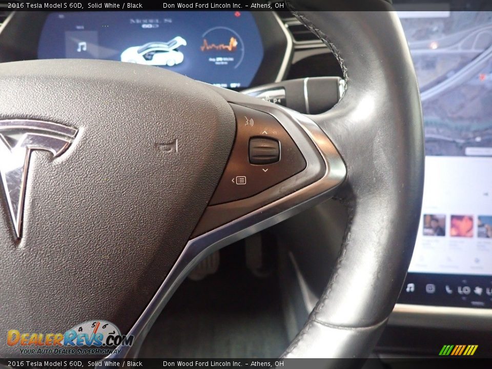 2016 Tesla Model S 60D Steering Wheel Photo #32