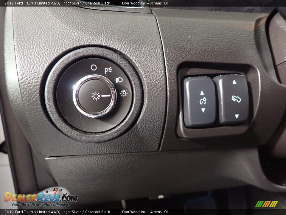 Controls of 2012 Ford Taurus Limited AWD Photo #34
