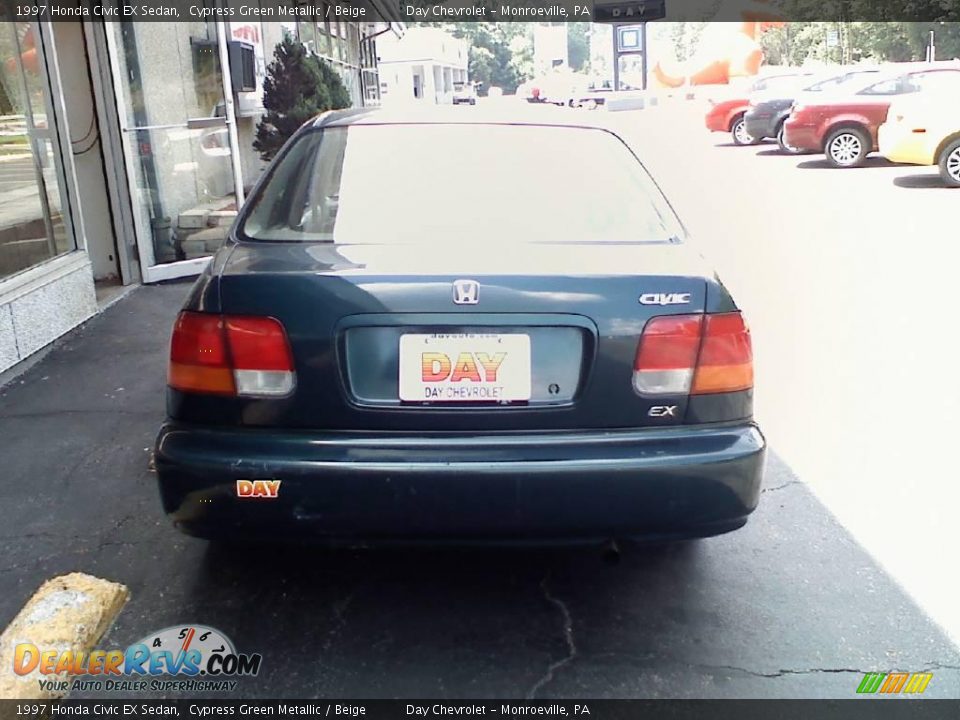 1997 Honda Civic EX Sedan Cypress Green Metallic / Beige Photo #5