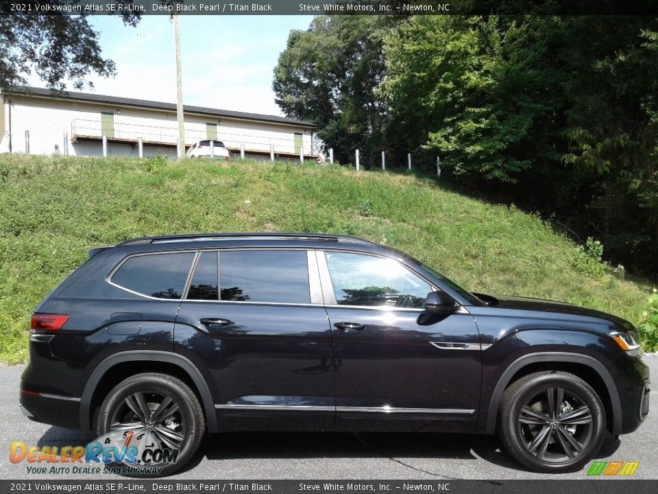 Deep Black Pearl 2021 Volkswagen Atlas SE R-Line Photo #6