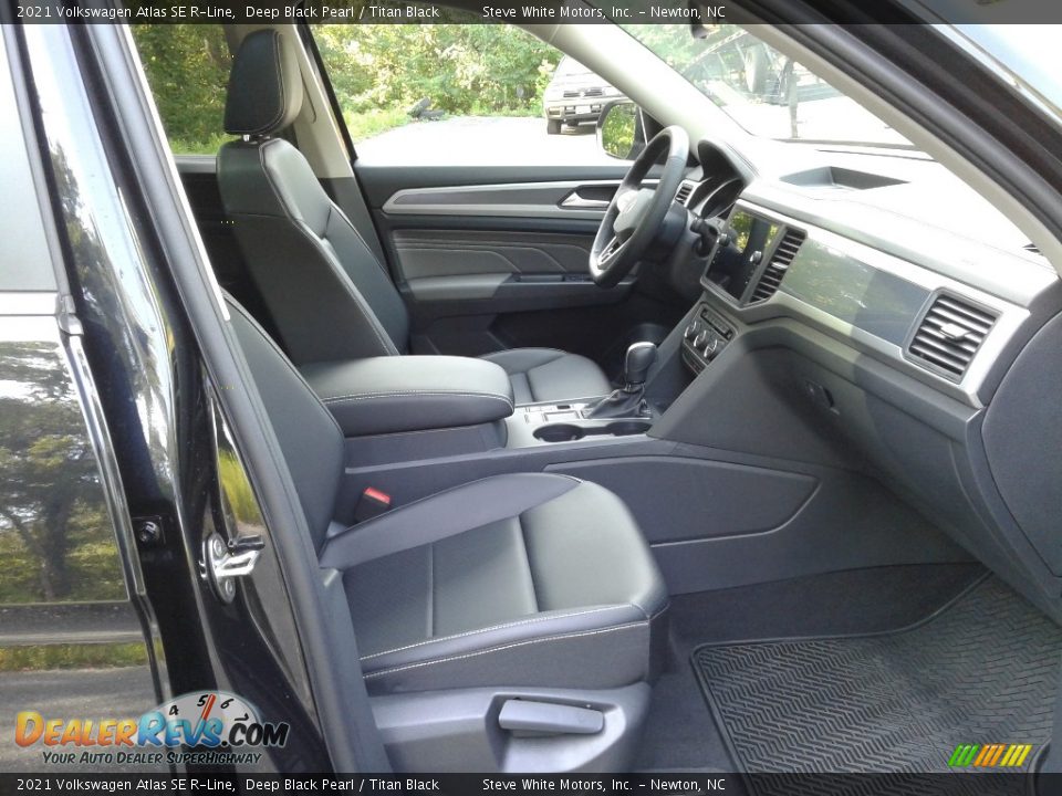 Titan Black Interior - 2021 Volkswagen Atlas SE R-Line Photo #18