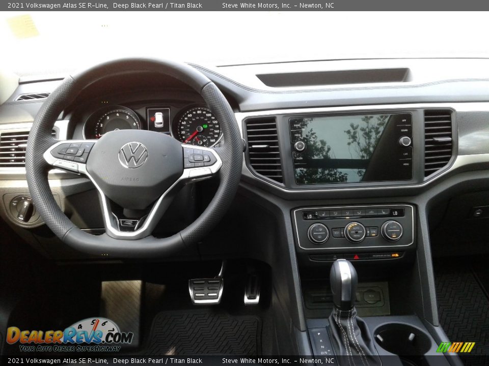 Dashboard of 2021 Volkswagen Atlas SE R-Line Photo #19