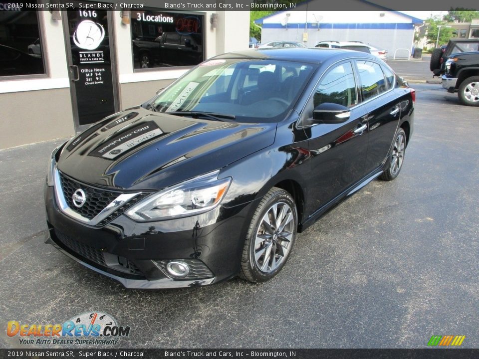 2019 Nissan Sentra SR Super Black / Charcoal Photo #2