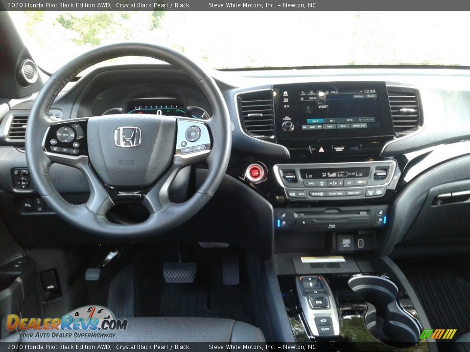 Dashboard of 2020 Honda Pilot Black Edition AWD Photo #21