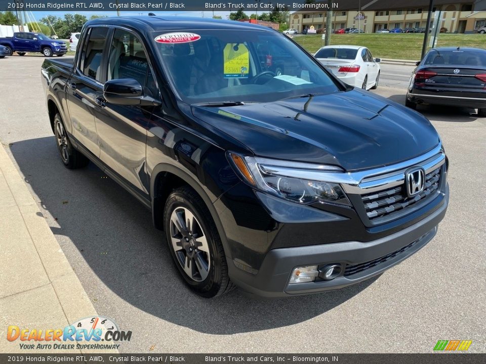 Front 3/4 View of 2019 Honda Ridgeline RTL AWD Photo #4