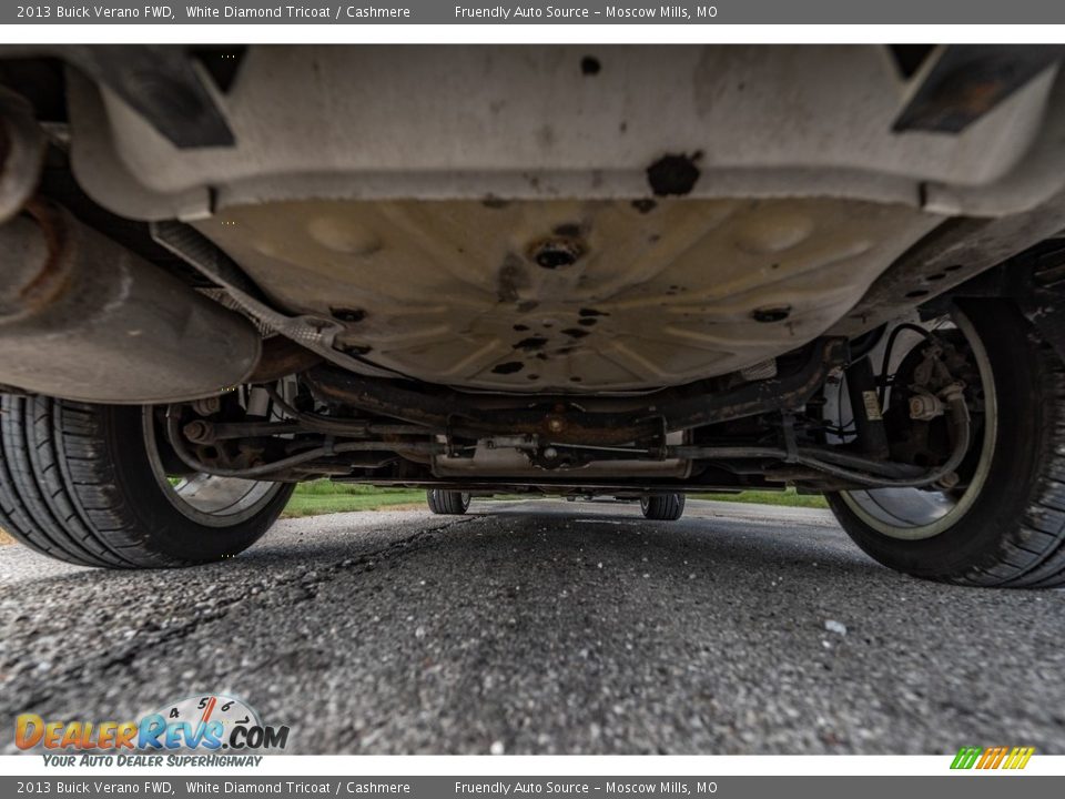2013 Buick Verano FWD White Diamond Tricoat / Cashmere Photo #13