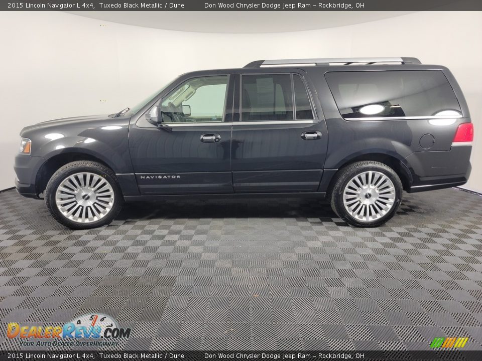 2015 Lincoln Navigator L 4x4 Tuxedo Black Metallic / Dune Photo #9