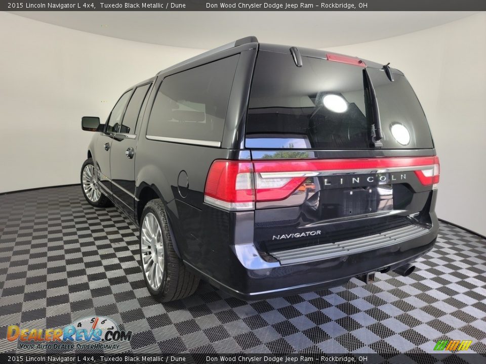 2015 Lincoln Navigator L 4x4 Tuxedo Black Metallic / Dune Photo #10