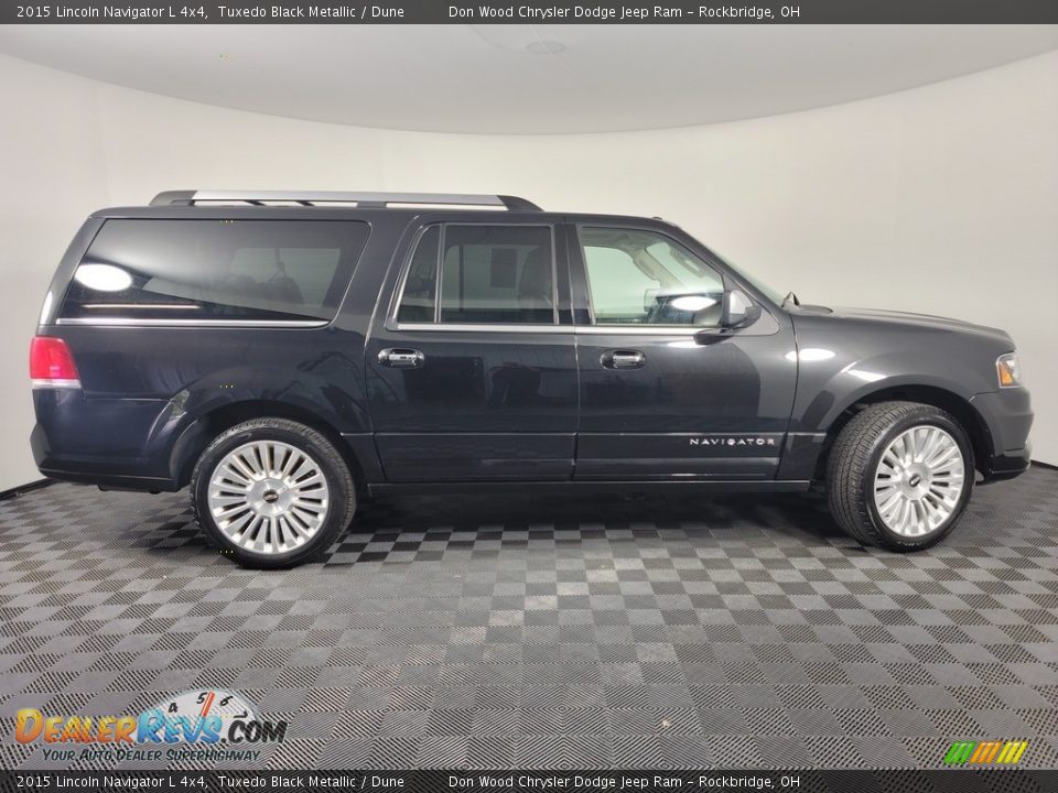 2015 Lincoln Navigator L 4x4 Tuxedo Black Metallic / Dune Photo #13