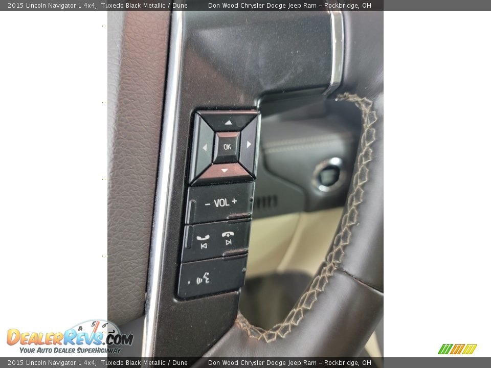 2015 Lincoln Navigator L 4x4 Steering Wheel Photo #25