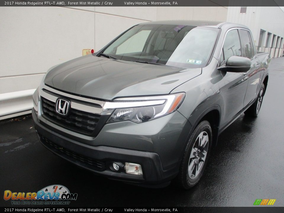 2017 Honda Ridgeline RTL-T AWD Forest Mist Metallic / Gray Photo #10