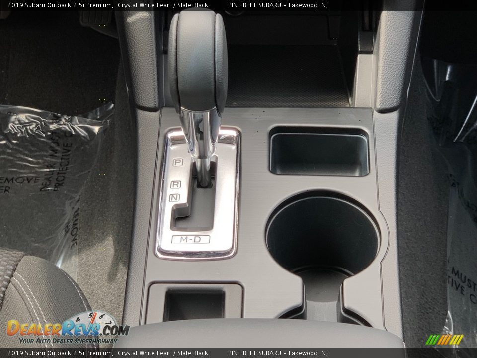 2019 Subaru Outback 2.5i Premium Crystal White Pearl / Slate Black Photo #7