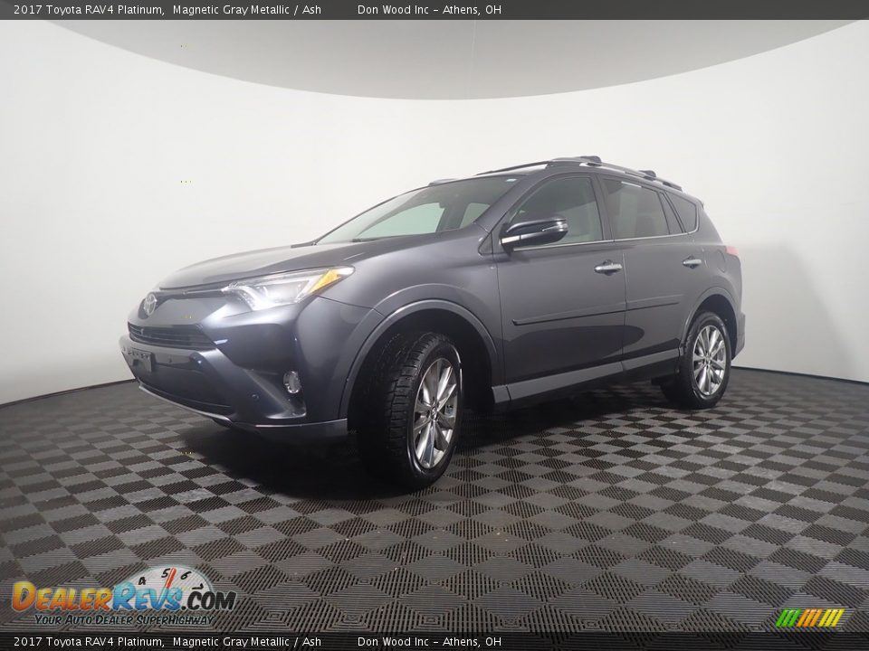 2017 Toyota RAV4 Platinum Magnetic Gray Metallic / Ash Photo #11