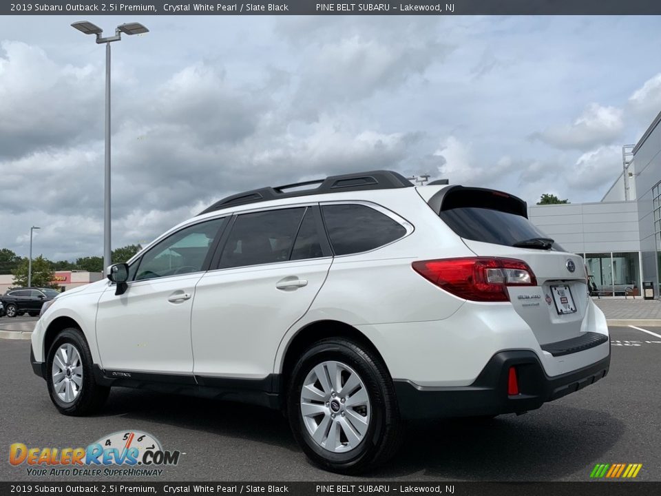 2019 Subaru Outback 2.5i Premium Crystal White Pearl / Slate Black Photo #17