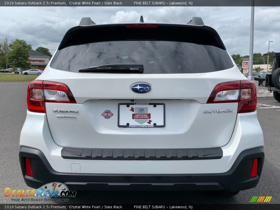2019 Subaru Outback 2.5i Premium Crystal White Pearl / Slate Black Photo #18