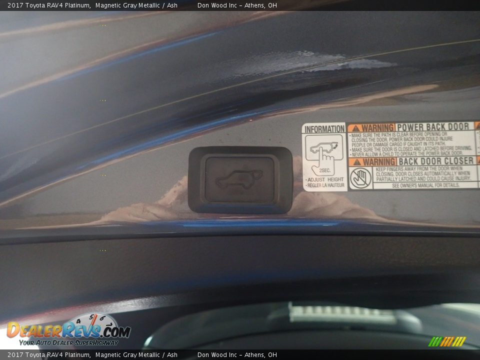2017 Toyota RAV4 Platinum Magnetic Gray Metallic / Ash Photo #18