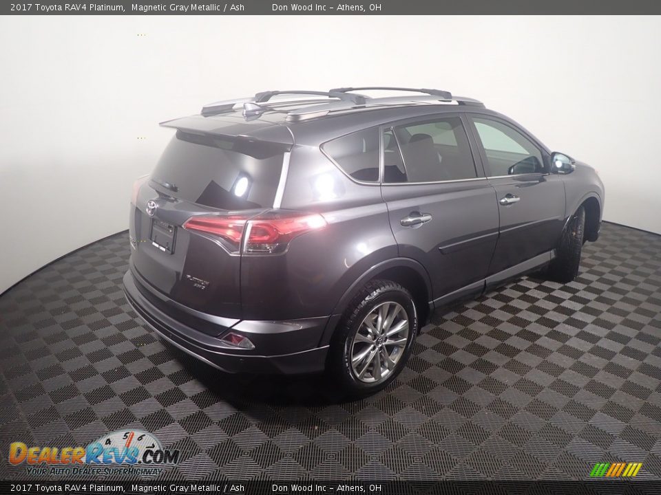 2017 Toyota RAV4 Platinum Magnetic Gray Metallic / Ash Photo #21