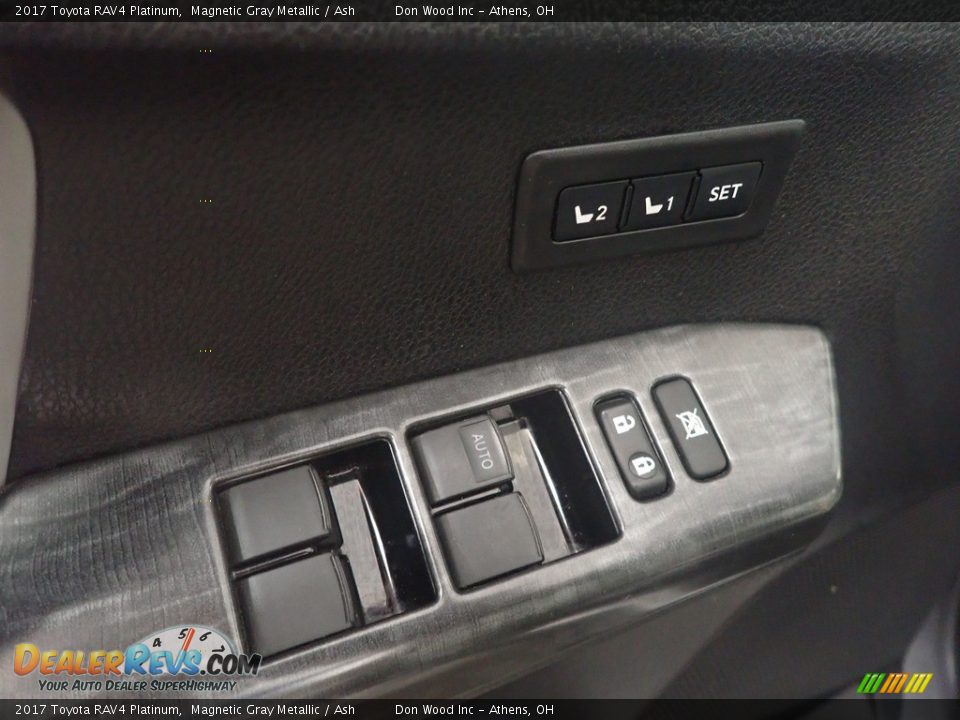 2017 Toyota RAV4 Platinum Magnetic Gray Metallic / Ash Photo #25