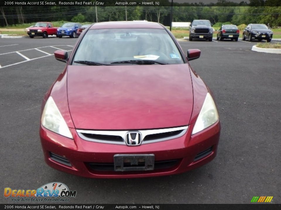 2006 Honda Accord SE Sedan Redondo Red Pearl / Gray Photo #5