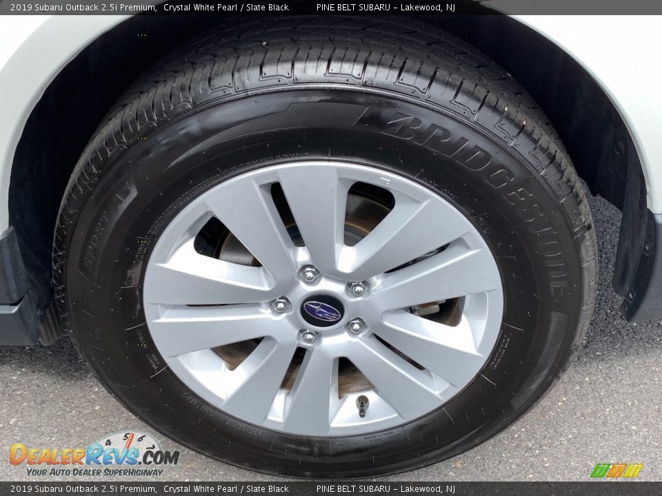 2019 Subaru Outback 2.5i Premium Crystal White Pearl / Slate Black Photo #30
