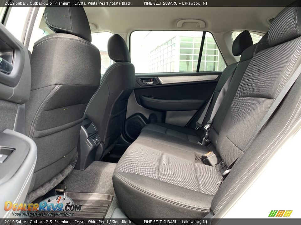 2019 Subaru Outback 2.5i Premium Crystal White Pearl / Slate Black Photo #32