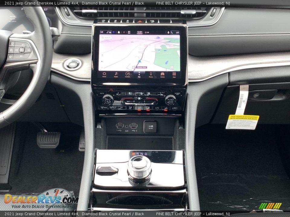 2021 Jeep Grand Cherokee L Limited 4x4 Diamond Black Crystal Pearl / Black Photo #10