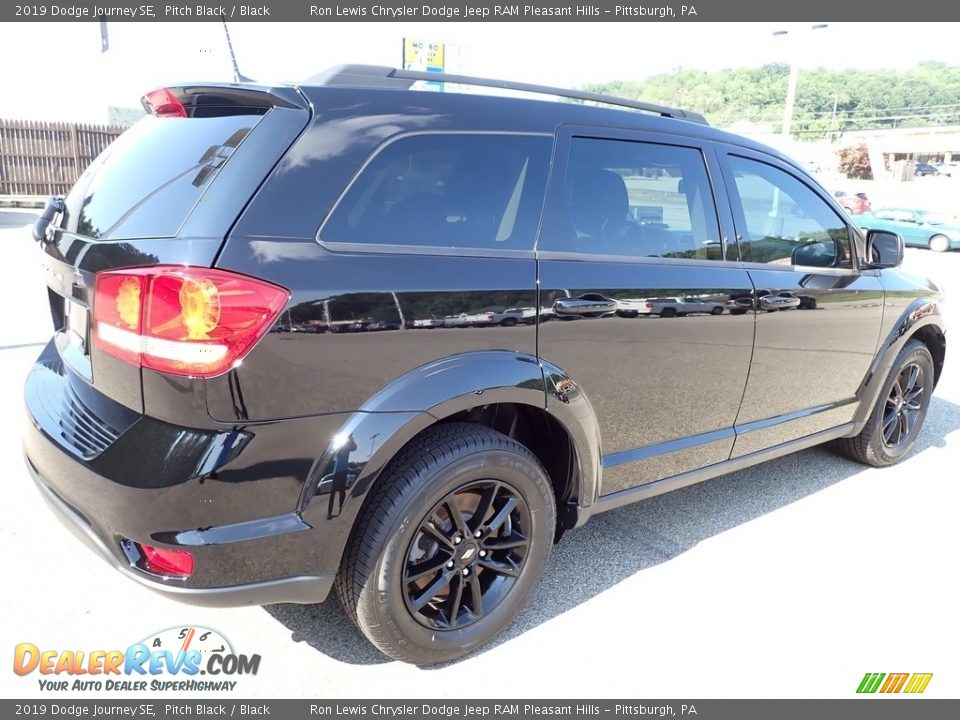 2019 Dodge Journey SE Pitch Black / Black Photo #6