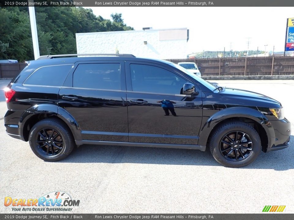 2019 Dodge Journey SE Pitch Black / Black Photo #7