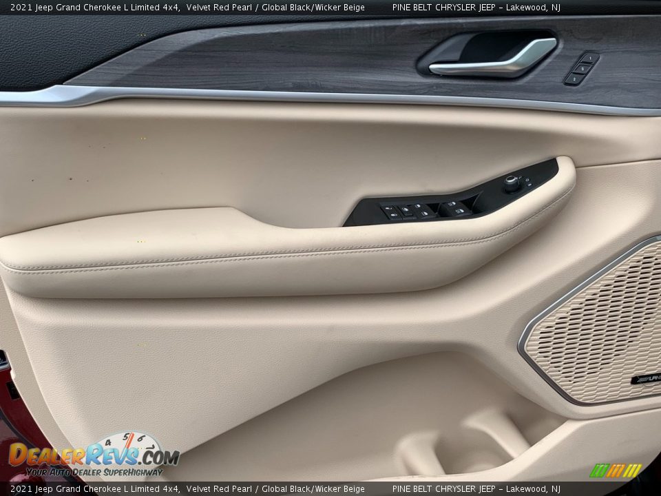 2021 Jeep Grand Cherokee L Limited 4x4 Velvet Red Pearl / Global Black/Wicker Beige Photo #12