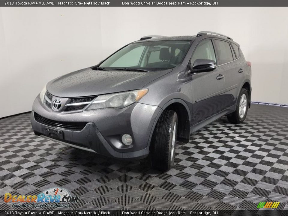 2013 Toyota RAV4 XLE AWD Magnetic Gray Metallic / Black Photo #4