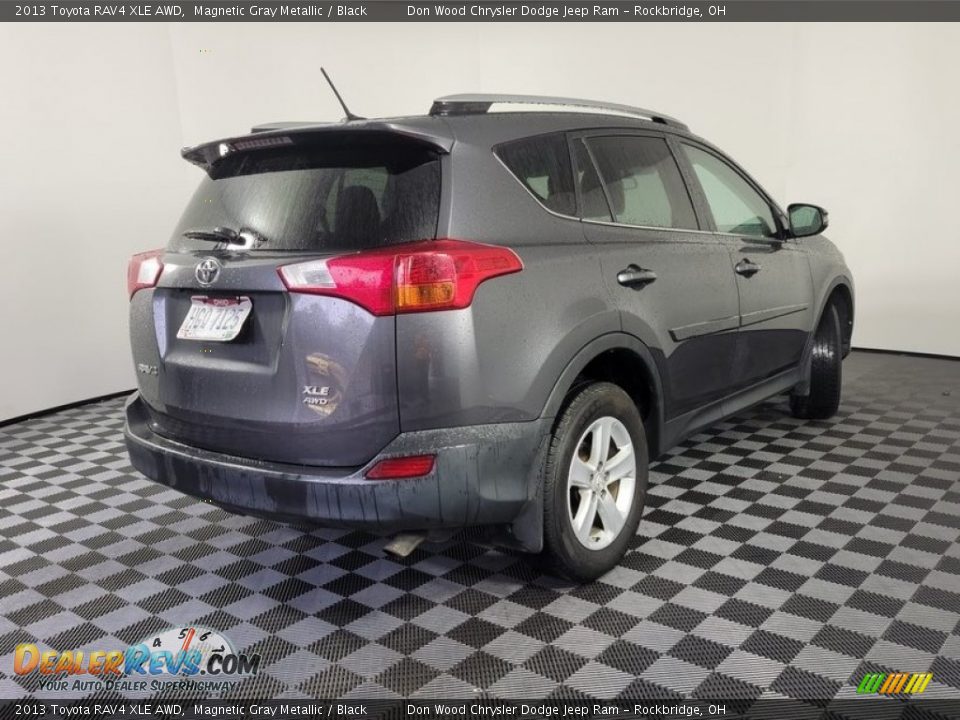 2013 Toyota RAV4 XLE AWD Magnetic Gray Metallic / Black Photo #8