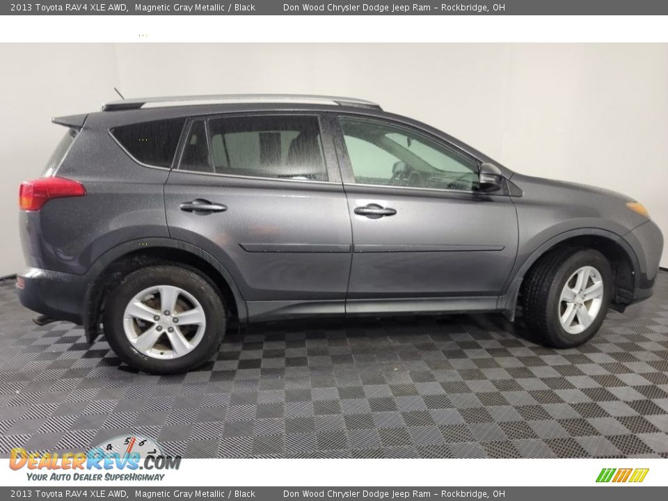 2013 Toyota RAV4 XLE AWD Magnetic Gray Metallic / Black Photo #9
