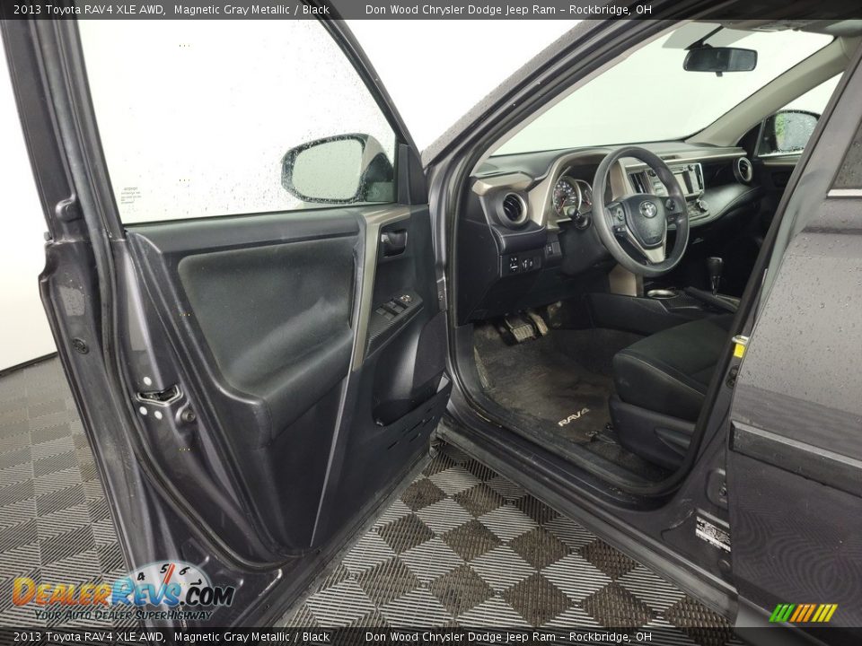 2013 Toyota RAV4 XLE AWD Magnetic Gray Metallic / Black Photo #12