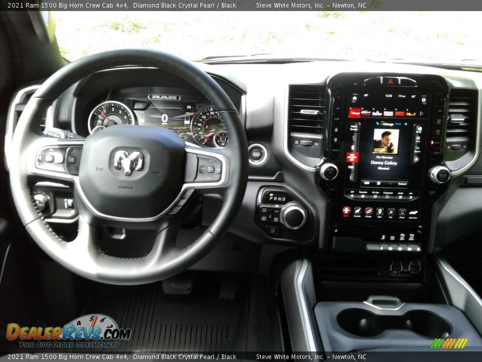 2021 Ram 1500 Big Horn Crew Cab 4x4 Diamond Black Crystal Pearl / Black Photo #19
