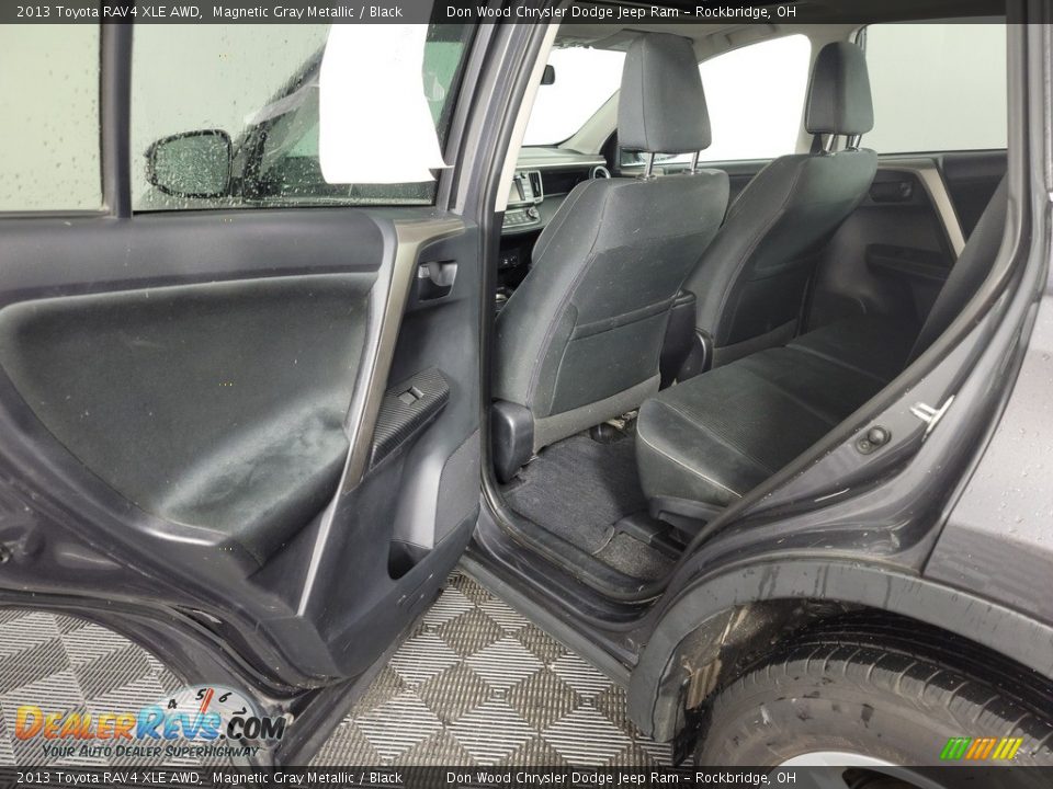 2013 Toyota RAV4 XLE AWD Magnetic Gray Metallic / Black Photo #21
