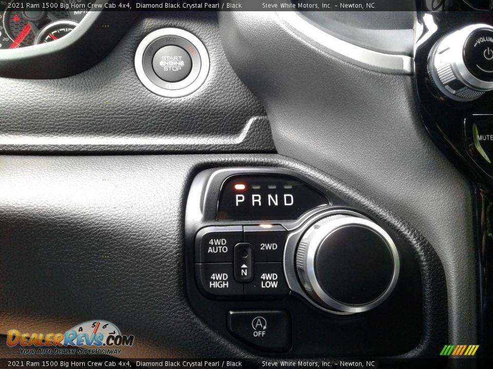 2021 Ram 1500 Big Horn Crew Cab 4x4 Diamond Black Crystal Pearl / Black Photo #23